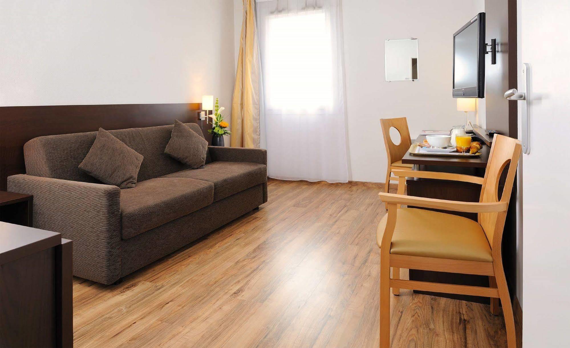 Sejours & Affaires Caen Le Clos Beaumois Dış mekan fotoğraf